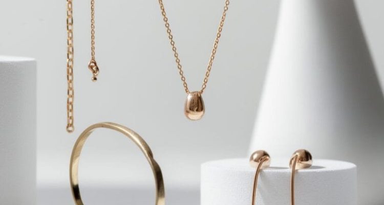 Best High End Minimalist Jewelry Review With YouTube Guide